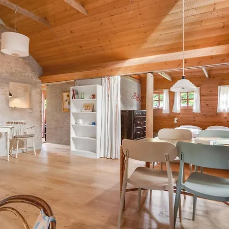 Henke - 100m From The Sea By Interhome